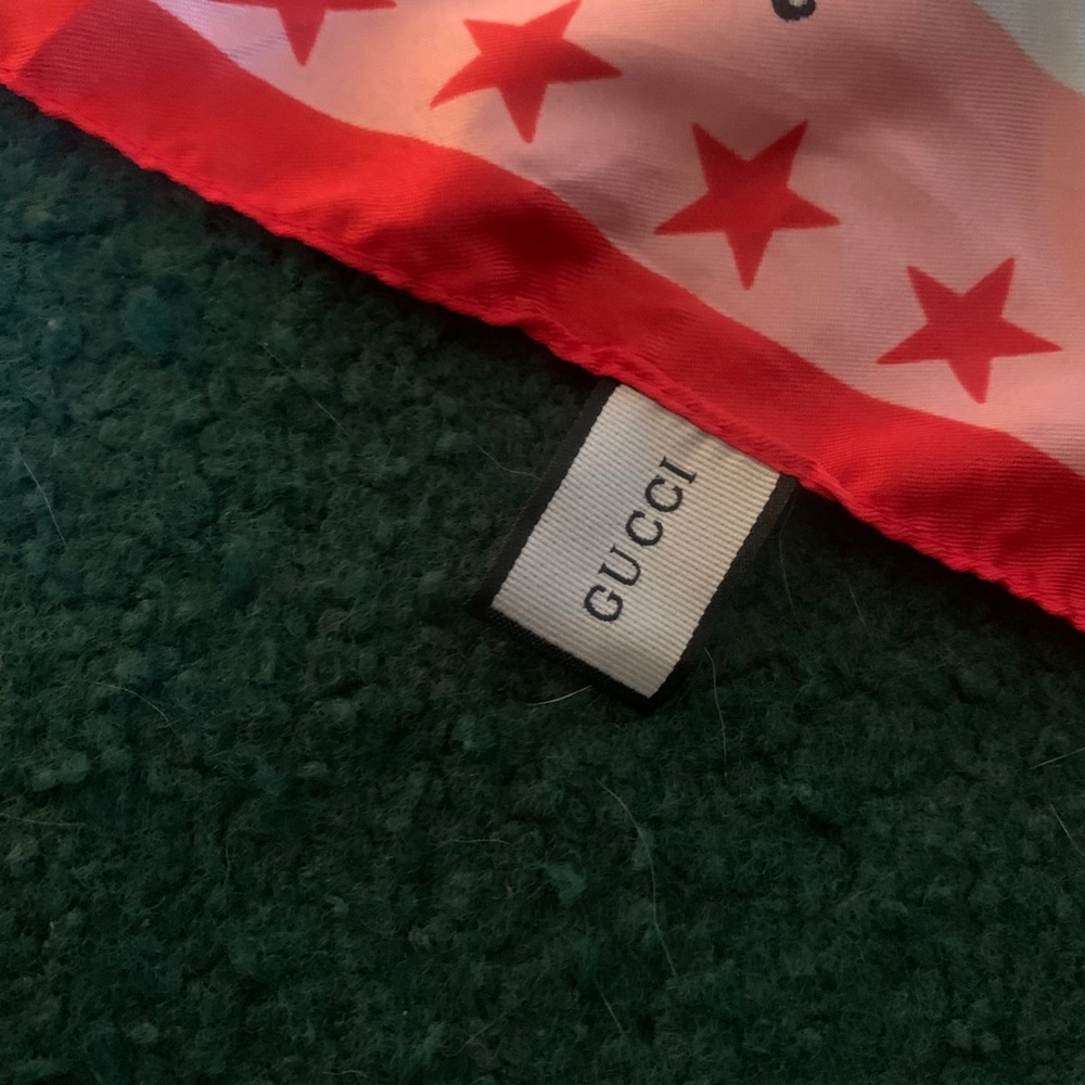 GUCCI SCARF - Picture 2 of 4